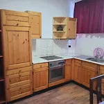 Room 1 Minute From City Center - Double Size Bed